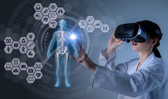 Medical woman using virtual reality